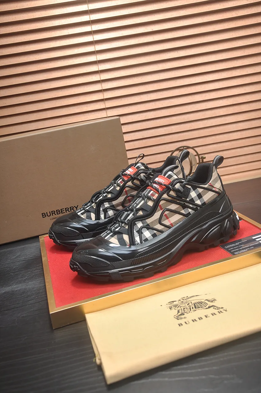 Men's shoes 💰680💶[Burberry] (cowhide lining) classic low-top sneakers｜Imported cowhide with classic plaid fabric｜Cow leather lining｜Original outsole｜Fine workmanship and comfortable to wear Size: 38-44 (customized at 45)